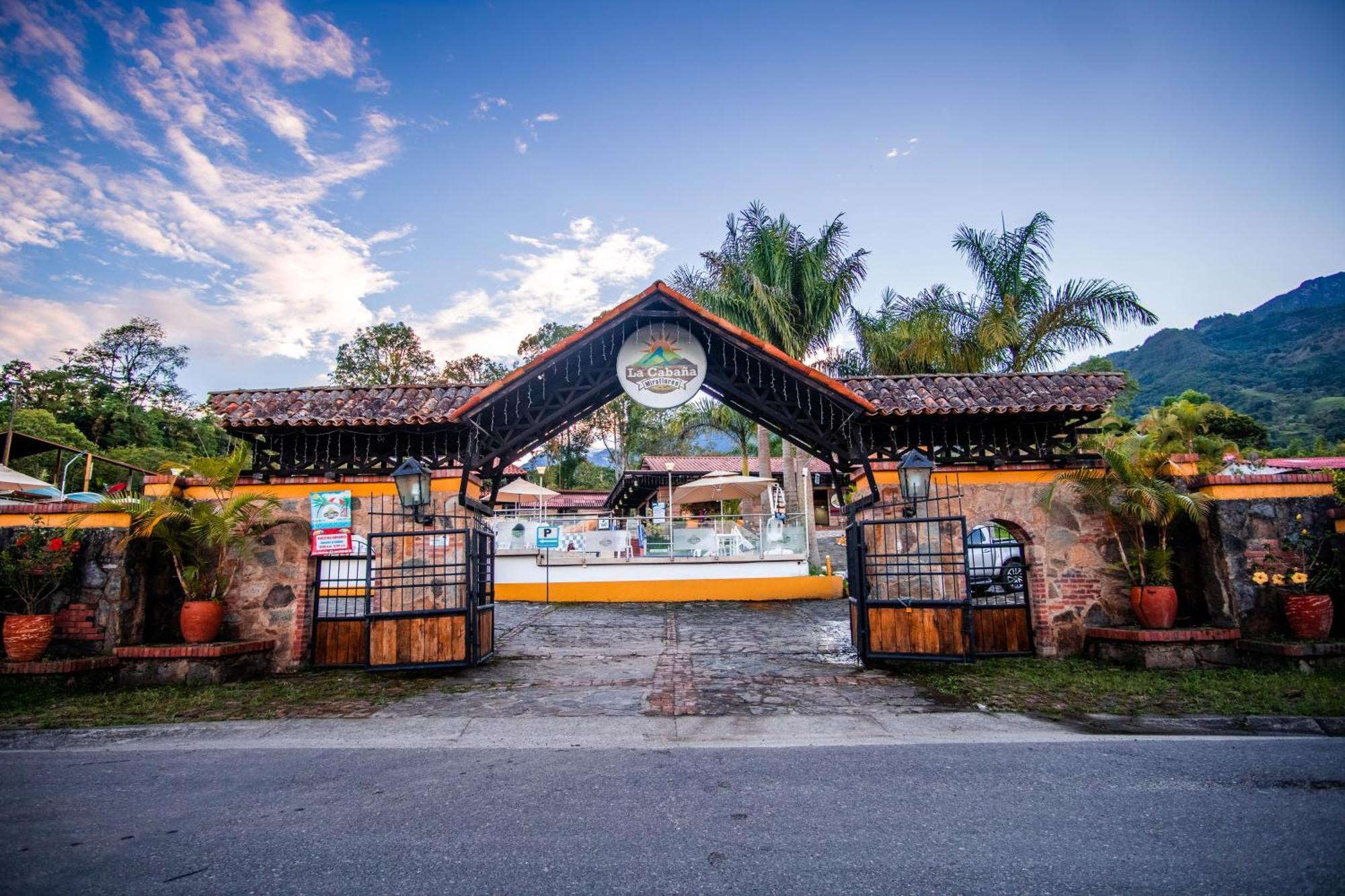 La Cabana Miraflores Exterior photo
